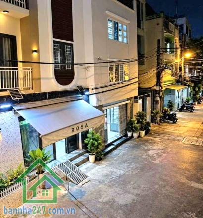 CHỈ 4,95 TỶ – HXH ĐỖ CỬA – NHÀ MỚI 2 TẦNG – GẦN 30M² – NỞ HẬU 4,4M – HOÀN CÔNG