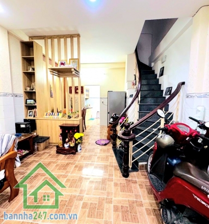 CHỈ 5,2 TỶ – NHÀ TRẦN VĂN ƠN – TÂN PHÚ – Ở NGAY - 46m² – 3 TẦNG – 3PN – 3WC – NHÀ ĐẸP  Diện tích: 46m² - 1 trệt + 2 lầu (3 tầng) 3 PN – 3 WC (mỗi phòng 1 WC riêng)
