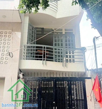 CHỈ 11,6 TỶ - SIÊU PHẨM NHÀ PHỐ NHẤT CHI MAI – SÁT NHÀ GA T3 - 4 PN - 4WC Diện tích: 53,3m² (3,2 x 17m) Kết cấu: 4 tầng BTCT – 1 trệt, 2 lầu, sân thượng - 4 PN - 4 WC