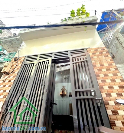 CHỈ 5,95 TỶ – NHÀ SÁT MẶT TIỀN BÌNH THỚI – VÒNG XOAY LÊ ĐẠI HÀNH - 2 PN - 2 WC Vị trí đắc địa: ngay vòng xoay Lê Đại Hành, giáp Quận 10 – Tân Bình, vài phút sang Quận 5, Quận 6