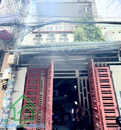  4.65 TỶ – NHÀ 2 TẦNG BTCT – HẺM XE TẢI 6M – NGAY LÊ VĂN QUỚI, BÌNH TÂN - DT: (4x 11)m - 2PN, 2WC. Diện tích: 4 x 11m (đã trả lộ giới) Kết cấu: 2 Tầng (1 trệt + 1 lầu.