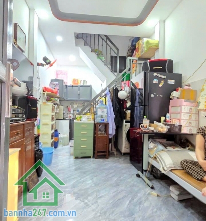 CHỈ 2.78 TỶ – NHÀ 3 TẦNG ĐÚC ĐẸP – HUỲNH VĂN CHÍNH, P. PHÚ TRUNG, Q. TÂN PHÚ - 2PN, 3WC Vị trí: Hẻm 3 gác, cách mặt tiền chỉ 50m – di chuyển cực kỳ thuận tiện!