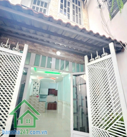 CHỈ 4,35 TỶ - NHÀ ĐẸP GẦN NGÃ 5 QUANG TRUNG – HẺM 3,5M – 4 TẦNG - DTSD 110m² - Ở NGAY - 3PN, 2WC Cần bán căn nhà nhỏ xinh, vị trí cực kỳ tiện ở trung tâm Gò Vấp