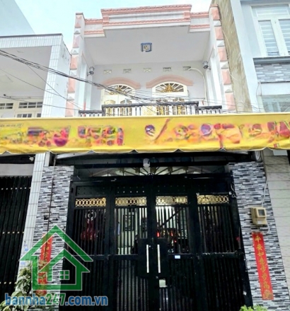 CHỈ 4.5 TỶ - HẺM XE HƠI THÔNG – NGAY LÊ VĂN QUỚI – GIÁP TÂN PHÚ – 2 TẦNG BTCT – 2PN, 2WC. Diện tích: 4 x 10m (40m²) Kết cấu: 1 trệt + 1 lầu BTCT kiên cố – 2PN - 2WC
