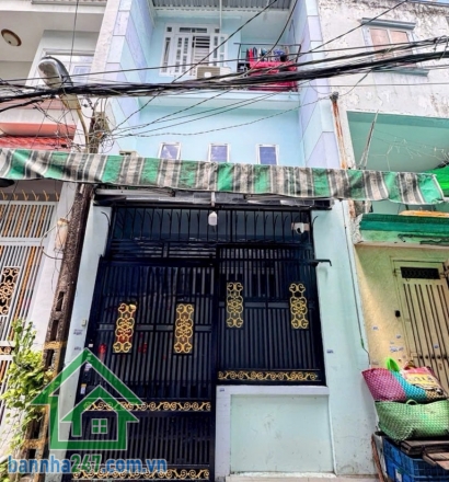 CHỈ HƠN 4 TỶ – NHÀ 3 TẦNG ĐẸP – HẺM 4M THOÁNG – NGAY HƯƠNG LỘ 2 – GIÁP TÂN PHÚ – DT 48M²- 3PN + 4WC. 
