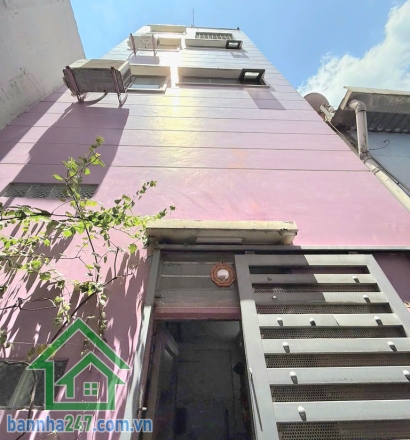 CHỈ 4,3 TỶ – NHÀ 4 TẦNG BTCT – LŨY BÁN BÍCH – TÂN PHÚ - DT: 27² (DT SÀN 81M²) - 3PN - 3WC * Diện tích: 27m² – sổ vuông A4 * Diện tích sàn: 81m² * Kết cấu: 4 tầng BTCT chắc chắn* 3PN – 3 WC * Hẻm xe hơi đổ cửa, 2 mặt hẻm thoáng mát