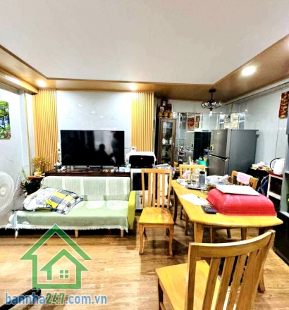 CHỈ 3,9 TỶ – NHÀ MỚI 3 TẦNG PHÚ NHUẬN – HẺM BA GÁC THÔNG – GẦN THÍCH QUẢNG ĐỨC – Ở NGAY!    Vị trí: Trung tâm Phú Nhuận, hẻm ba gác sạch đẹp, thông thoáng,  sạch đẹp, di chuyển dễ dàng. 2PN – 3WC, có sân để xe riêng.