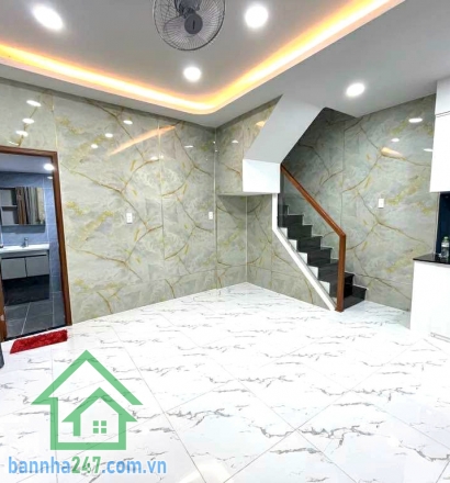 CHỈ 3,999 TỶ – NHÀ MỚI ĐẸP Ở NGAY – TRUNG TÂM QUẬN 1 – TRẦN QUANG KHẢI – 3 TẦNG – SỔ RIÊNG DT: 23m² (4,8 x 5)m- Kết cấu: 1 trệt, 2 lầu, 2 phòng ngủ, 3WC, có ban công. 