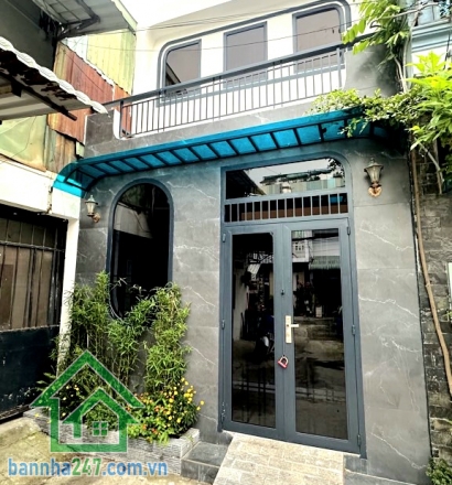CHỈ 4,05 TỶ - NHÀ HXH LÊ VĂN KHƯƠNG – 45M² (4x11) – 2 TẦNG - 2PN - ĐANG CHO THUÊ Vị trí: Hẻm ô tô, ngay chợ Thiếc Cách 500m ra mặt tiền Lê Văn Khương DT: 45m