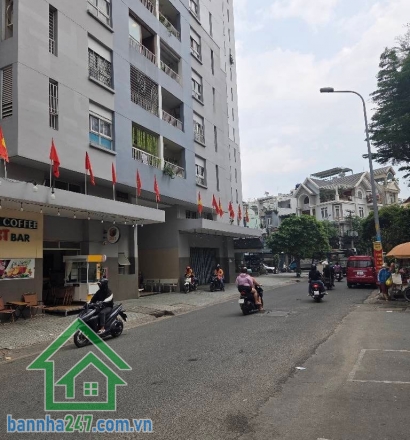 CHỈ 3,95 TỶ – CĂN HỘ BÀU CÁT 2 – TẦNG 11 – THANG MÁY – VIEW THOÁNG - 2PN - 3WC Thông tin căn hộ: • Diện tích: 60m² • Kết cấu: 2 phòng ngủ – 2 WC • Phòng khách, bếp, ban công thoáng mát • Nội thất đầy đủ – vào ở ngay