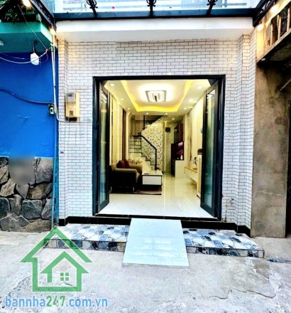 CHỈ 4,87 TỶ (TL) – CMT8, QUẬN 3 – 4 TẦNG – FULL NỘI THẤT XỊN - 2PN – 3WC Căn nhà nhỏ xinh giữa trung tâm – tiện ở, cực dễ cho thuê! Diện tích: 18m² (3 × 6m)  Mob 0933144037