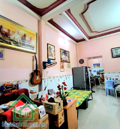 CHỈ 7,1 TỶ – 2 MẶT TIỀN Ô TÔ – 1 TRỤC LÊ VĂN QUỚI – NHÀ 4 TẦNG - 3PN – 3WC Căn nhà hiếm – 2 mặt thoáng – vị trí đẹp, ở sướng, giá cực hợp lý! Kết cấu: 4 tầng (4 tầng (trệt + lửng + 2 lầu). Công năng: 3PN – 3WC. Nhà xây kiên cố, tâm huyết – sơn nhẹ là như 