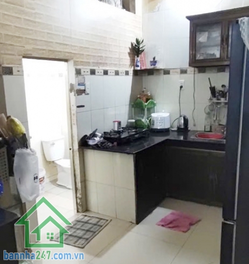 CHỈ 4,6 TỶ - SIÊU PHẨM HÀNG HIẾM – MÃ LÒ + LÊ VĂN QUỚI DT: 4x12m vuông vức – Đường ô tô 5m Kết cấu: 1 trệt 1 lầu, 2PN, 2WC Khu dân trí cao, xóm giềng thân thiện