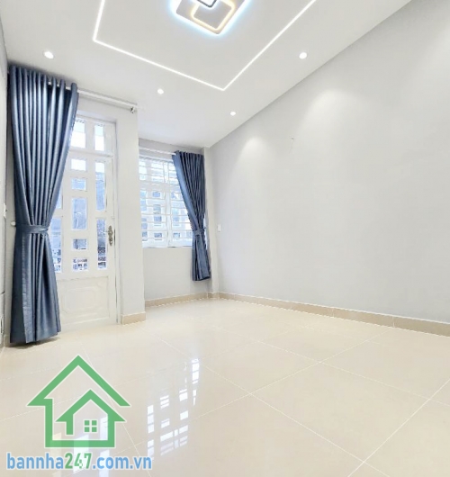 NHÀ ĐẸP MỚI XÂY – KHU BÀU CÁT – ĐỒNG ĐEN – HXH – FULL NỘI THẤT – CHỈ NHỈNH 7,18 TỶ Diện tích: 37m2 (3.3 x 12)m - 4 Tầng (1 trệt 2 lầu + sân thượng), 4PN, 1 phòng thờ, 3WC.