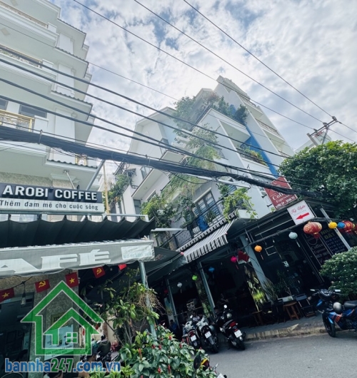 CHỈ 7.7 TỶ – NHÀ MỚI 5 TẦNG – KHU PHÂN LÔ DÂN TRÍ – GẦN AEON MALL BÌNH TÂN Diện tích đẹp, nhà mới toanh, 5 tầng kiên cố. Gồm 5 phòng ngủ vệ sinh khép kín, nội thất cao cấp do chủ tự xây để ở.