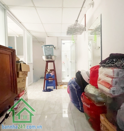 CHỈ 4.6 TỶ – NHÀ LÔ GÓC 2 MẶT HẺM 4M – TÂN PHÚ – 50M² – VỪA Ở VỪA KHAI THÁC CHO THUÊ * Diện tích: 4.1 x 12m, vuông vức. * Kết cấu: trệt, lửng, gồm 3PN, 3WC.