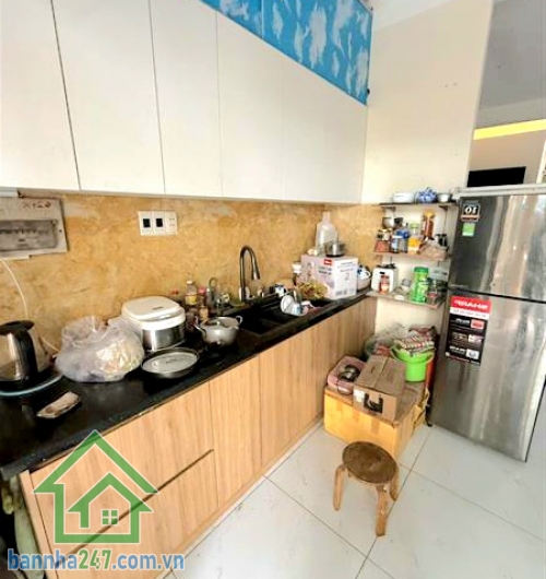 CHỈ 9,5 TỶ - KHU VIP HIẾM NHÀ BÁN – PHƯỜNG 4, TÂN BÌNH – HẺM Ô TÔ TRÁNH – 3 TẦNG BTCT – 3PN, 3WC DT: 4,2 x 12m (vuông A4). Kết cấu 1 trệt, 2 lầu BTCT kiên cố
