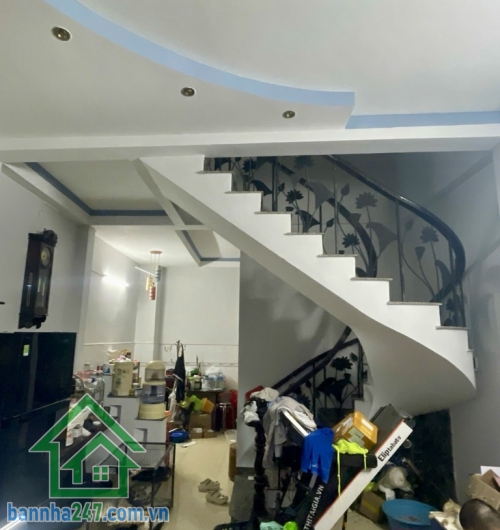 CHỈ 6,9 TỶ – NHÀ 4 TẦNG BTCT – KHU BÀU CÁT * DT: 60m² (4.8 x 13m). * Kết cấu: 1 trệt 3 lầu, tổng 4PN – 3WC. * Hẻm xe hơi, an ninh, yên tĩnh – có cổng rào.