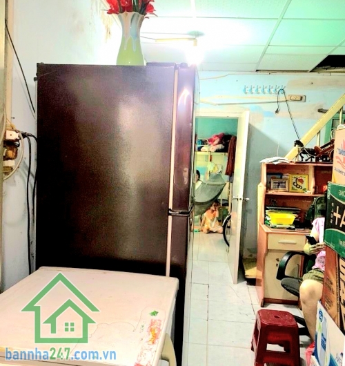 CHỈ 5,1 TỶ - MẶT TIỀN LÊ TRUNG ĐÌNH – LÔ GÓC 2 MẶT TIỀN THOÁNG - NHÀ 2 TẦNG – 75m² – 3PN – 3WC – NỞ HẬU TÀI LỘC Vị trí cực đẹp – hiếm:• Lô góc 2 mặt tiền, thông thoáng, dễ kinh doanh• Gần ĐH Công Nghiệp Thực Phẩm• Thông Lê Trọng Tấn – Tân Kỳ Tân Quý• 