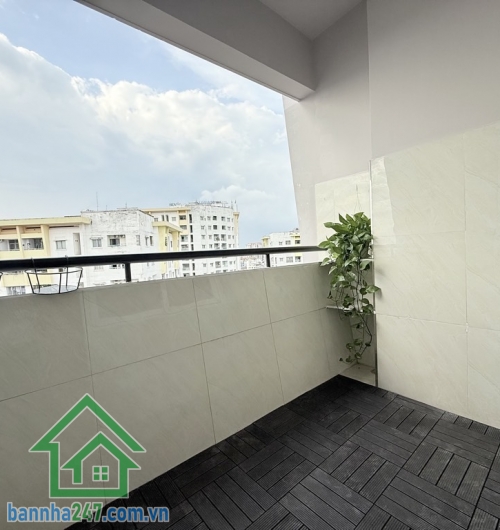 CHỈ 3,8 TỶ – CĂN HỘ VIP LÔ 5 – CHUNG CƯ PHÚ THỌ, P15 QUẬN 11 – 60M2 – FULL NỘI THẤT – BAN CÔNG 2 MẶT THOÁNG * Căn hộ lầu 11.03 – Lô 5 – Chung cư Phú Thọ. Thang máy thẻ từ riêng, an toàn tuyệt đối.