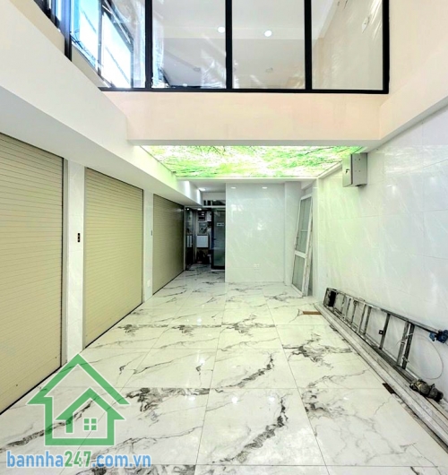 CHỈ 17,6 TỶ - TÒA NHÀ MẶT PHỐ NI SƯ HUỲNH LIÊN – LÔ GÓC – 6 TẦNG – THANG MÁY LỚN - DT 50M² (4 x 12,5) – VUÔNG A4 – KHÔNG LỘ GIỚI – DÒNG TIỀN 30TR/THÁNG 