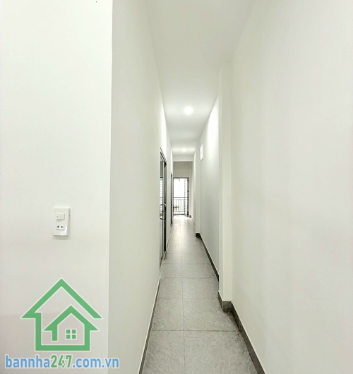 CHỈ 11,5 TỶ - MTKD ĐƯỜNG RỘNG 13M – KHU TÂN THÀNH (TÂN PHÚ) – KD ĐỈNH – NGAY LUỸ BÁN BÍCH – TÂN SƠN NHÌ - DT 81M² (4.1 x 20) – 2 TẦNG – 3PN – 3WC Diện tích – Kết cấu: 4.1 x 20m – công nhận đủ 81m².  2 tầng kiên cố – 3PN – 3WC - Hướng Nam lệch Tây - Đường 