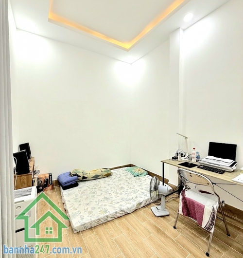 CHỈ 11,5 TỶ - MTKD ĐƯỜNG RỘNG 13M – KHU TÂN THÀNH (TÂN PHÚ) – KD ĐỈNH – NGAY LUỸ BÁN BÍCH – TÂN SƠN NHÌ - DT 81M² (4.1 x 20) – 2 TẦNG – 3PN – 3WC Diện tích – Kết cấu: 4.1 x 20m – công nhận đủ 81m².  2 tầng kiên cố – 3PN – 3WC - Hướng Nam lệch Tây - Đường 