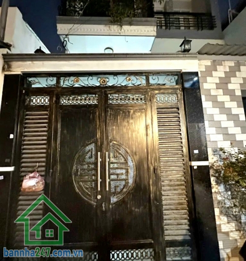 CHỈ 8,2 TỶ – NHÀ 3 TẦNG HXH 6M – P.7 TÂN BÌNH – NGAY CÁCH MẠNG THÁNG 8 - 42m² (3 x 14m) - 3 PN - 2 WC Vị trí đắc địa: Phường 7, Tân Bình – sát trục CMT8 Hẻm 6m