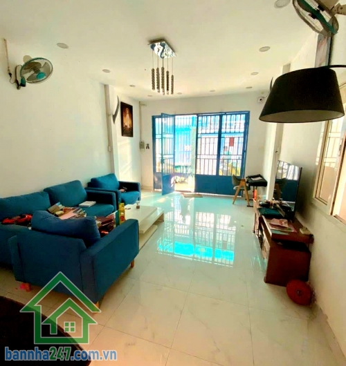 CHỈ 3,73 TỶ – HẺM XE TẢI 6M – ĐẶNG THÚC VỊNH – NHÀ 2 TẦNG – DT: 68/80M² (4 x 16) NỞ HẬU 5M - 3 PN - SÂN ĐỂ XE RỘNG RÃI