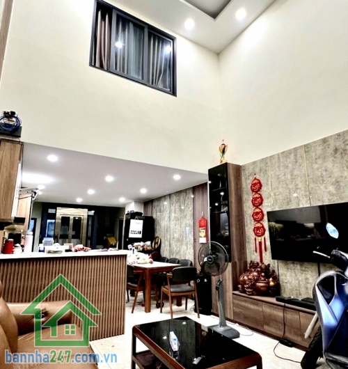 CHỈ 8 TỶ – NHÀ MỚI 5 TẦNG CÓ THANG MÁY XỊN – KẾ AEON TÂN PHÚ – HXH - DT: 54m² (4 x 13.5)m - 4 PN - 4 WC