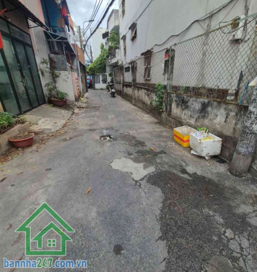CHỈ 5,7 TỶ – HXH ĐOÀN GIỎI – TÂN SƠN NHÌ – CÁCH AEON TÂN PHÚ VÀI BƯỚC CHÂN - DT: 4 x 12 (NỞ HẬU) 2 TẦNG