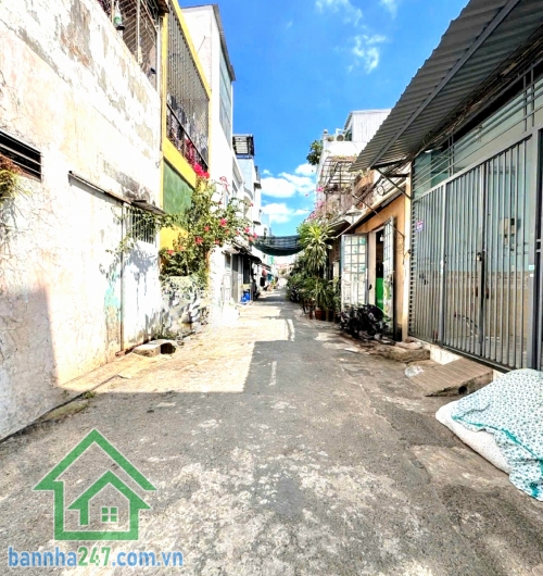 CHỈ 4,65 TỶ – HẺM 5M THÔNG THOÁNG – NGAY LÔ TƯ, GÒ XOÀI – NHÀ 2 TẦNG – NGANG 4M NỞ HẬU