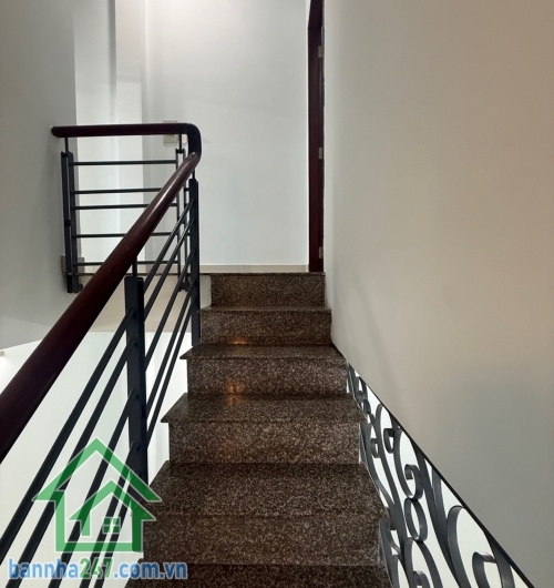 CHỈ 6,35 TỶ (TL) – HẺM NHỰA Ô TÔ ĐẬU CỬA – SÁT MẶT TIỀN PHÚ THỌ HÒA – 40M² – NHÀ ĐẸP 2 LẦU – DÒNG TIỀN ỔN ĐỊNH