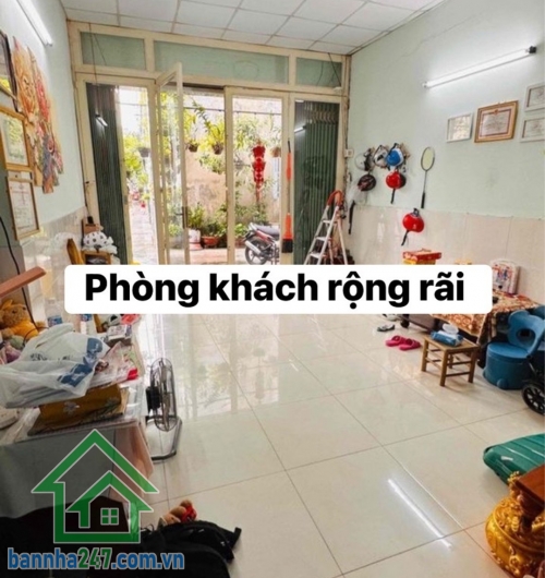 CHỈ 4,85 TỶ – HẺM Ô TÔ – NHÀ ĐẸP NGAY LÊ TRỌNG TẤN – AEON MALL TÂN PHÚ DT: 4m x 15m