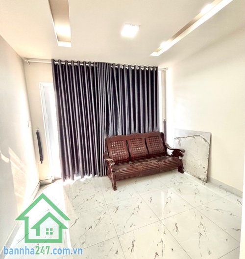 CHỈ 7,3 TỶ – SÁT MẶT TIỀN TRẦN THỊ BÁO – NHÀ 3 LẦU FULL NỘI THẤT – NỞ HẬU TÀI LỘC – 57M² (3,7 x 16)M -  4 PN - 3 WC
