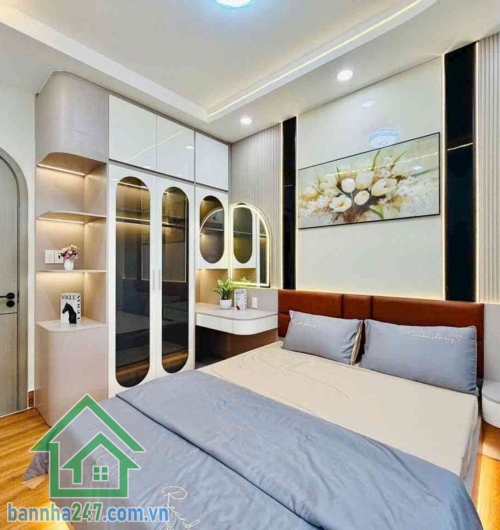 CHỈ 5,25 TỶ - NHÀ MỚI XÂY ĐẸP - HẺM XE HƠI - SÁT MẶT TIỀN HOÀNG BẬT ĐẠT - GẦN TRƯỜNG CHINH, GA T3 - 4 PN - 3WC