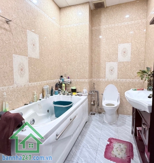 CHỈ 12,6 TỶ - Ô TÔ ĐỖ CỬA - CÁCH MẶT TIỀN TRƯỜNG SA CHỈ 10M - P. NHIÊU LỘC (QUẬN 3) - NHÀ 4 TẦNG BTCT NỞ HẬU - 48M²