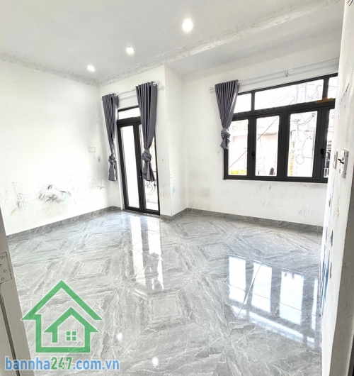 CHỈ 6,05 TỶ - HẺM ĐẸP NHẤT LÊ VĂN QUỚI - Ô TÔ ĐẬU CỬA 5M - SÁT MẶT TIỀN - NHÀ 2 LẦU BTCT - DT: 57M² (6 x 9,5)M - 2PN - 3WC