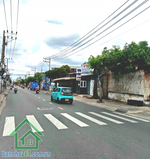 CHỈ 9,4 TỶ - MT HẺM 8M XE TẢI THÔNG - DT: 72M² (4 x 18)M - 4 TẦNG HOÀN CÔNG - VÀI BƯỚC RA THOẠI NGỌC HẦU - KINH DOANH ĐA NGÀNH NGHỀ - 4PN - 4WC