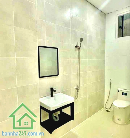 CHỈ 7,5 TỶ - ĐƯỜNG 5M XE TẢI ĐỖ CỬA – GẦN UBND QUẬN TÂN PHÚ - 64M² – 4 TẦNG – GÓC 2 MẶT TIỀN KINH DOANH – HẾT LỘ GIỚI