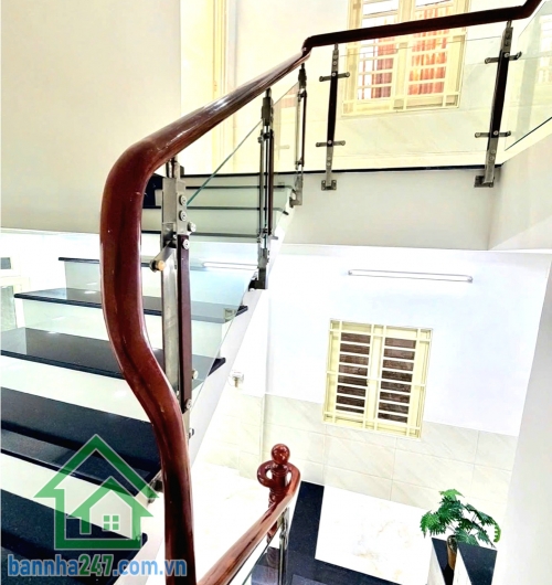 CHỈ 5,15 TỶ - TÂN PHÚ – NGAY VĂN CAO – SÁT MẶT TIỀN – NHÀ 2 TẦNG MỚI ĐẸP – 44M² –  2PN - 2WC