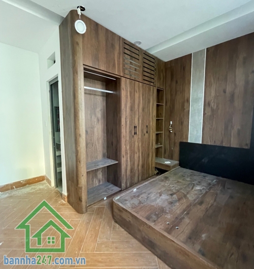 CHỈ 6,8 TỶ - HẺM 4M THÔNG – GIÁP TÂN PHÚ - DT: 65.5M² - NHÀ 3 TẦNG BTCT – (6,75 x 9,47)M – GẦN NGÃ TƯ BỐN XÃ - 4PN KHÉP KÍN - 5 WC