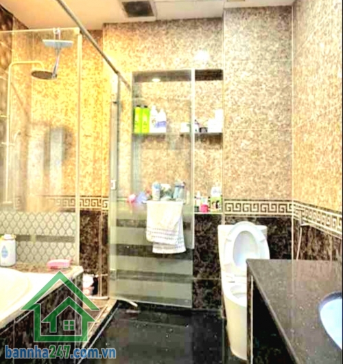 CHỈ 14 TỶ – HẺM NHỰA 8M – SÁT MẶT TIỀN HOÀNG VĂN THỤ – 5 TẦNG – 3PN – 4WC – VỪA Ở VỪA KINH DOANH