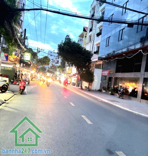 CHỈ 15,9 TỶ – MTKD NGUYỄN MINH HOÀNG – KHU K300 – 80M² – 4 TẦNG – 5PN – 5WC – DÒNG TIỀN ỔN ĐỊNH