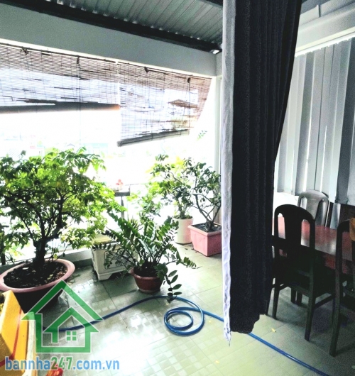 CHỈ 5,85 TỶ – HẺM XE TẢI THẲNG 1 TRỤC – CÁCH VÀI CĂN RA MẶT TIỀN – 42M² – 5 TẦNG – 5PN – 6WC