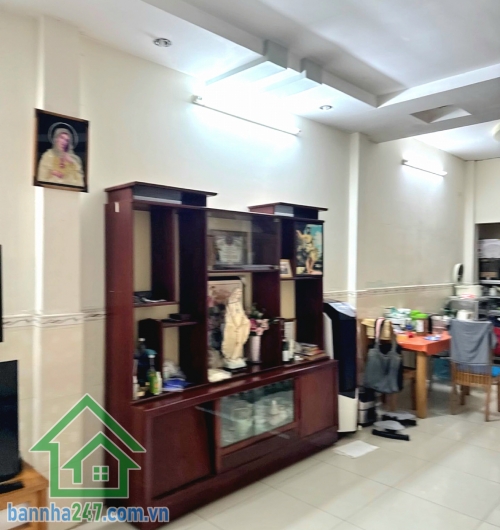 CHỈ 6,7 TỶ – HXH 5M BÙI THẾ MỸ – TÂN BÌNH – NGANG 4,4M – SÂN TRƯỚC 10M² - DT: 70M² - 2 TẦNG