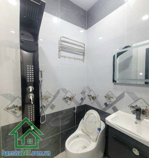 CHỈ 7,6 TỶ – NHÀ 5 TẦNG – NGANG 4,3M – 6 PHÒNG NGỦ – HẺM XE HƠI – GẦN BỆNH VIỆN BÌNH TÂN