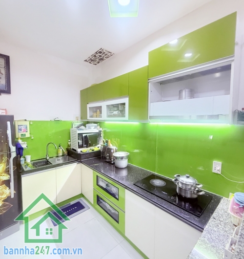 CHỈ 3,9 TỶ – HẺM 3 GÁC NGUYỄN SƠN – CÁCH 1 CĂN RA HẺM XE HƠI – 3 TẦNG BTCT - 2PN, 2 WC.  Vị trí siêu đẹp, trung tâm Tân Phú – vài bước ra chợ, trường học, bệnh viện... 