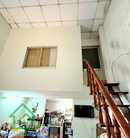 CHỈ 3,75 TỶ – HẺM 7M – NGAY CHỢ GÒ XOÀI - DT 40M² (4 x 10) – 2 TẦNG BTCT – 2PN – 2WC – NỞ HẬU Diện tích: 4m x 10m (nở hậu nhẹ), chuẩn phong thuỷ. Kết cấu: 1 trệt 1 lầu