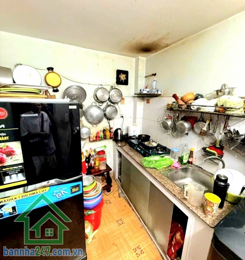 CHỈ 3,75 TỶ – HẺM 7M – NGAY CHỢ GÒ XOÀI - DT 40M² (4 x 10) – 2 TẦNG BTCT – 2PN – 2WC – NỞ HẬU Diện tích: 4m x 10m (nở hậu nhẹ), chuẩn phong thuỷ. Kết cấu: 1 trệt 1 lầu